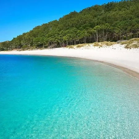 Апартаменты Primera Linea De Playa Rias Baixas, *