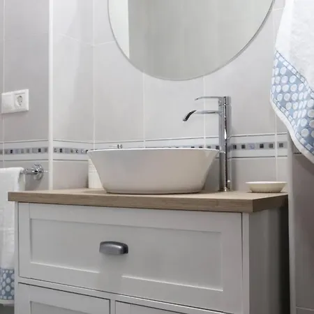 Апартаменты Primera Linea De Playa Rias Baixas, Моания